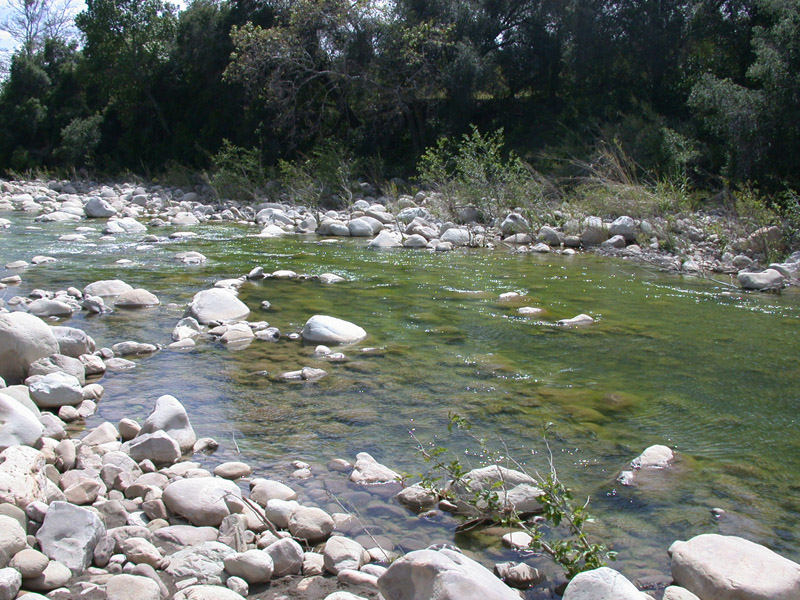 Ventura River Preserve river and boulders